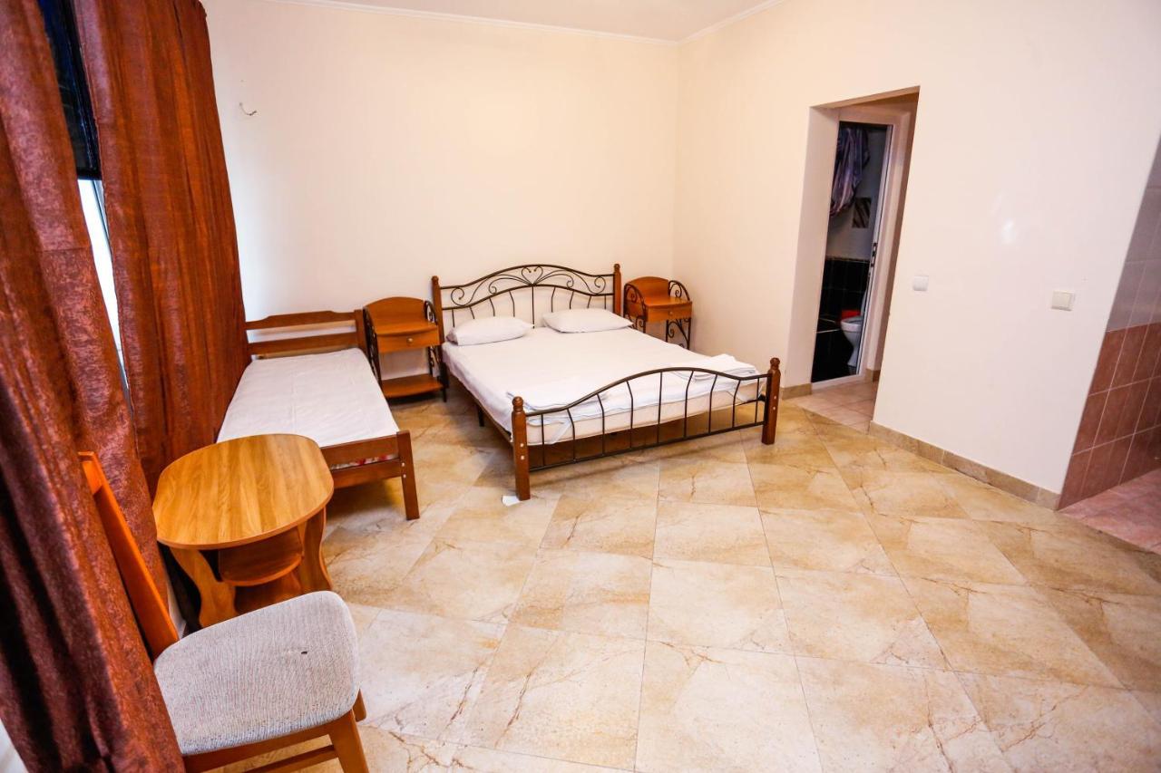 Hotel Sabina 가그라 외부 사진