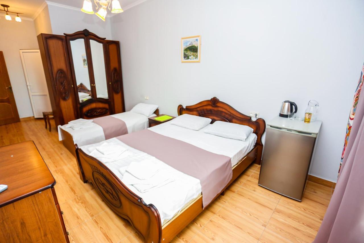 Hotel Sabina 가그라 외부 사진