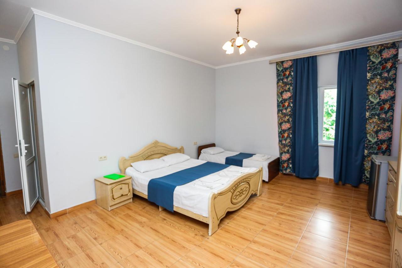 Hotel Sabina 가그라 외부 사진
